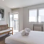 Always Easy - Luna San Sebastián