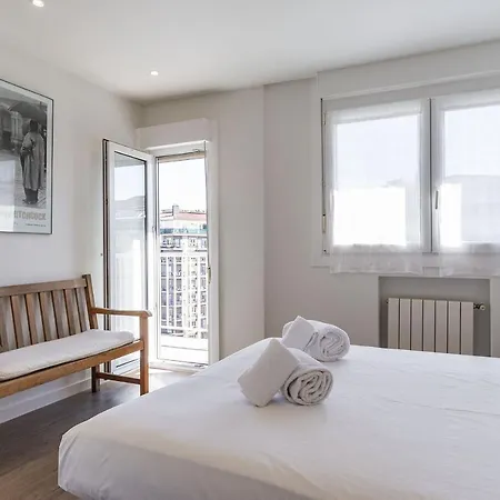 Always Easy - Luna Сан-Себастьян