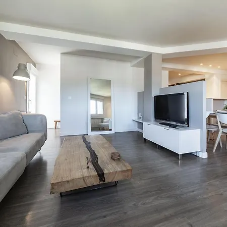 Always Easy - Luna *