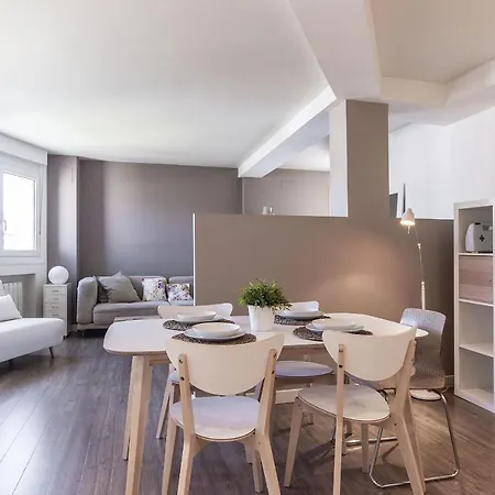 Always Easy - Luna Σαν Σεμπαστιάν